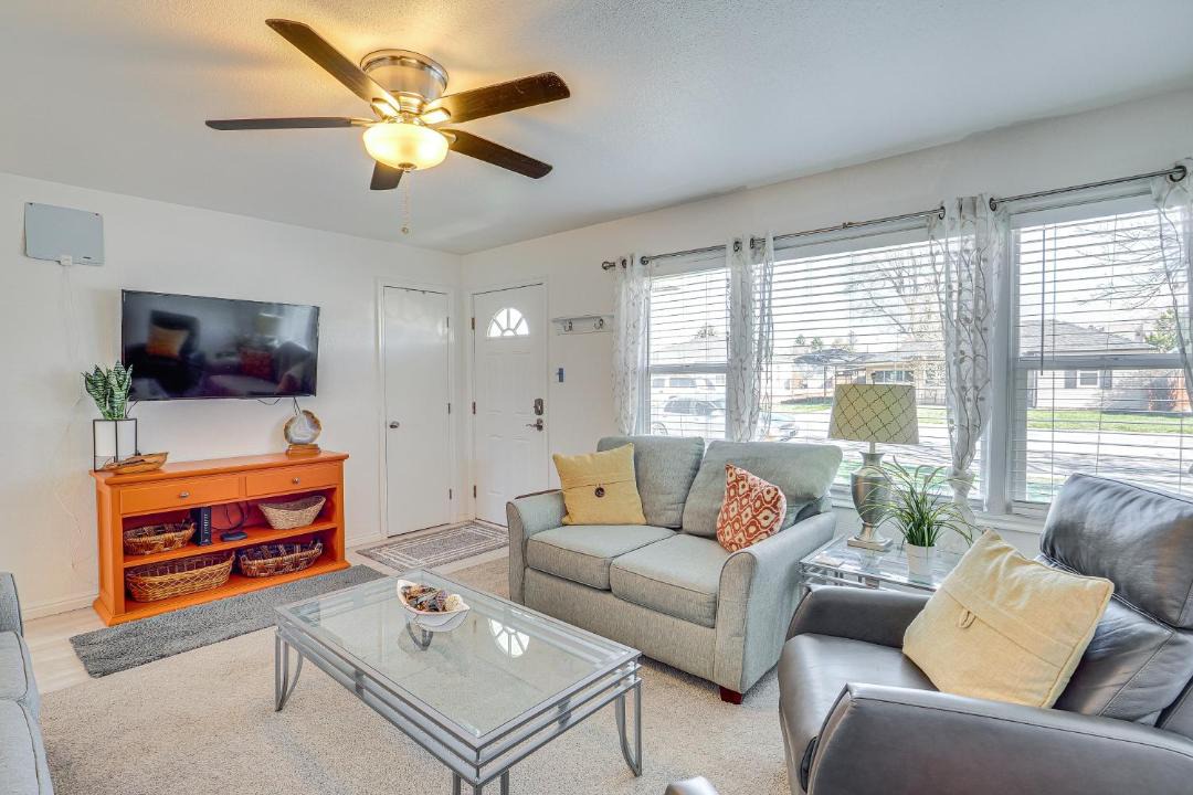 Photo of Livingroom in Utah County