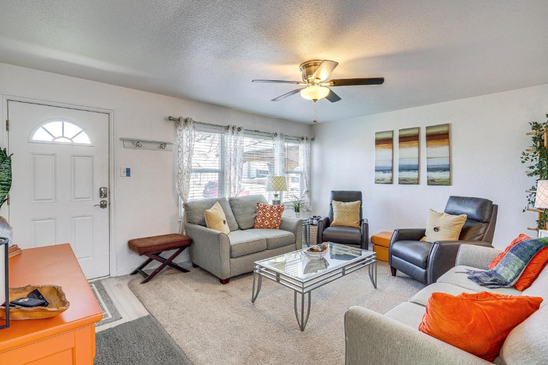 Photo of Livingroom in Utah County
