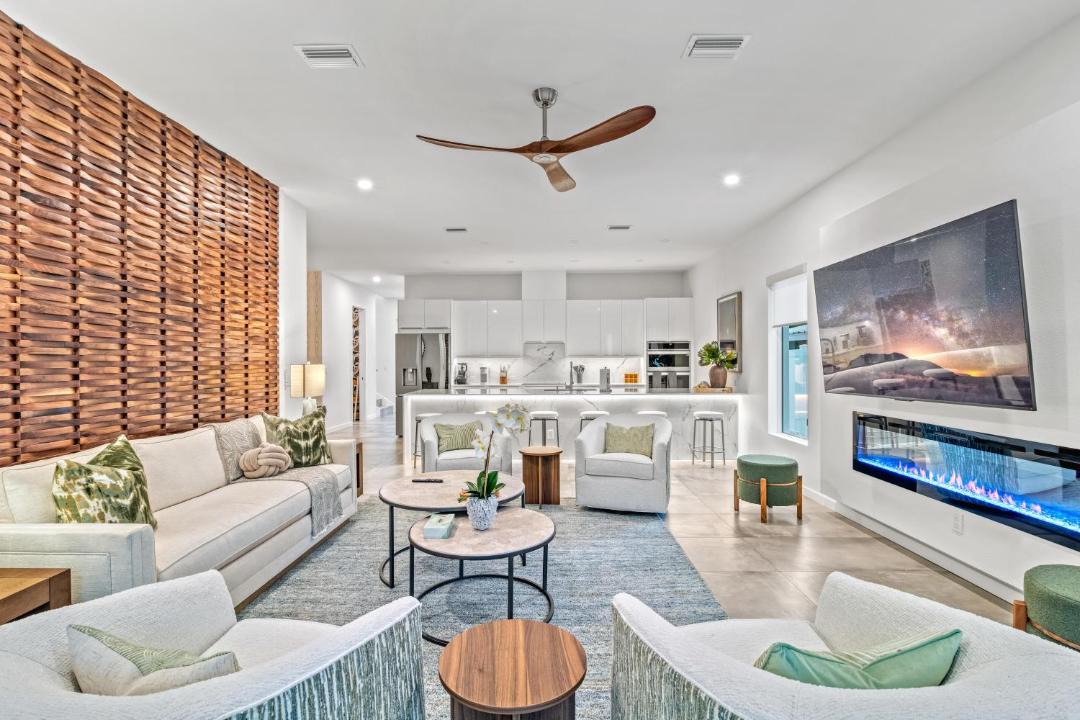 Photo of Livingroom in Arlington Park