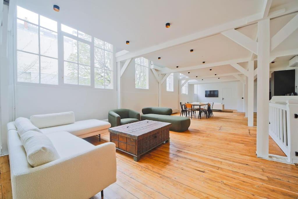 Photo of Livingroom in Saint-Thomas-d'Aquin