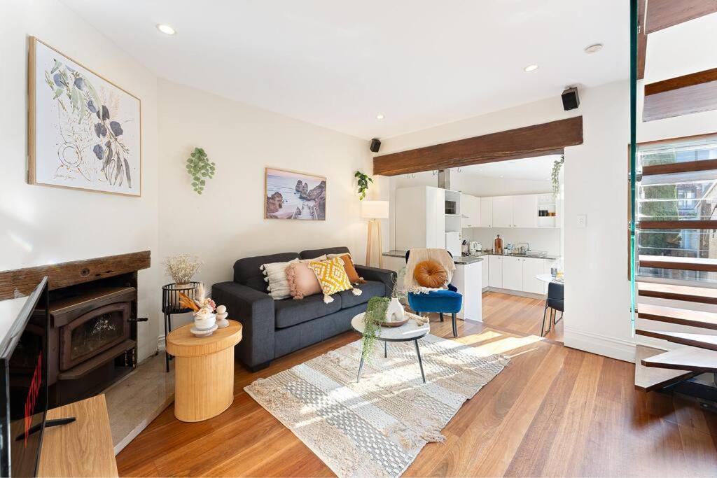 Photo of Livingroom in Pyrmont