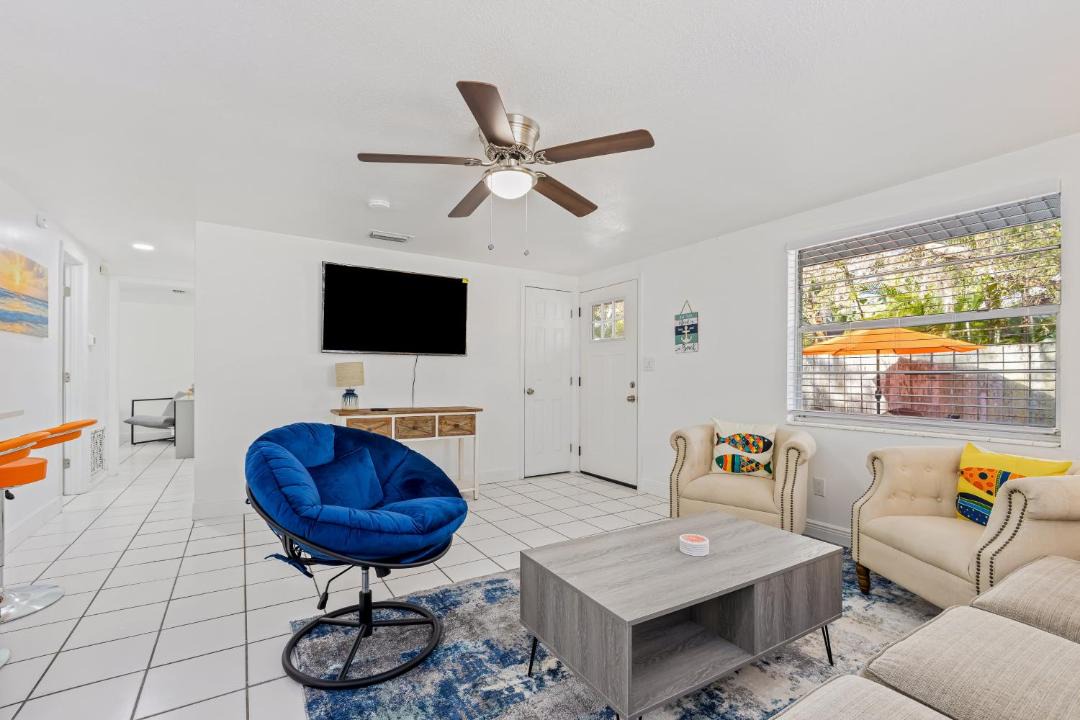 Photo of Livingroom in Central Sarasota