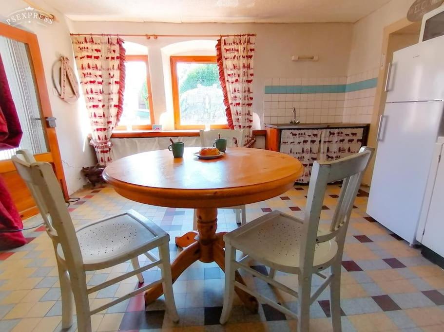 Photo of Livingroom in Haut-du-Them-Chateau-Lambert