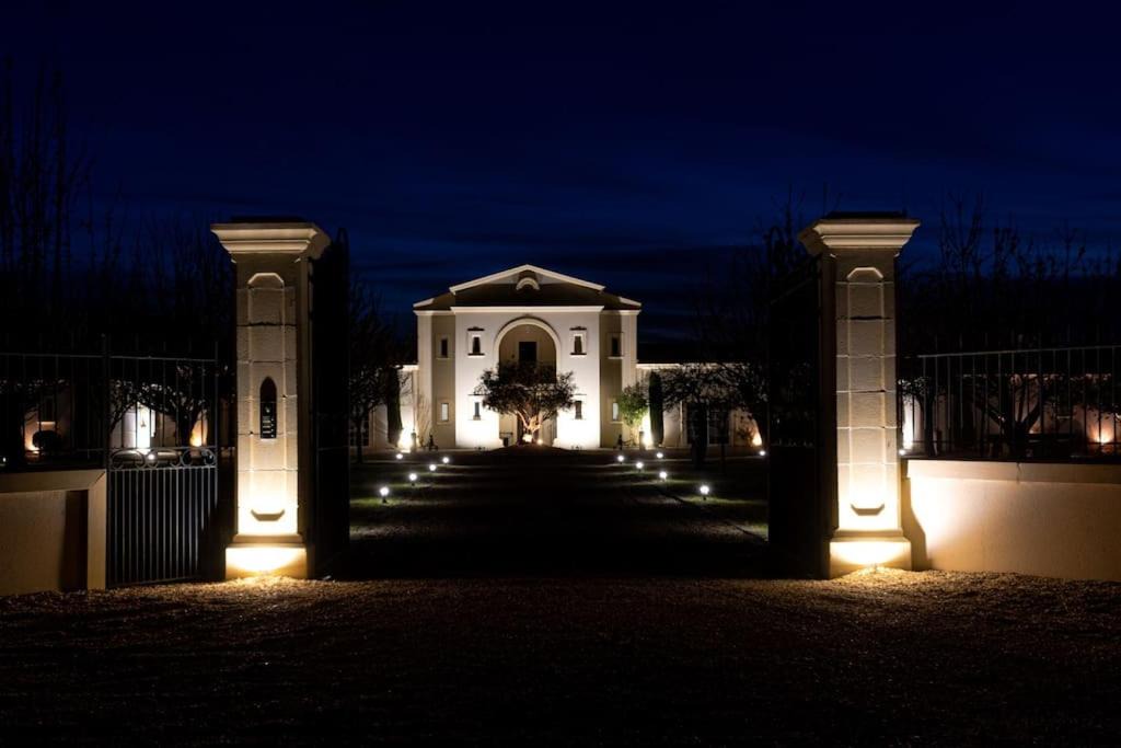Photo of Buildings in Saint-Laurent-de-Medoc