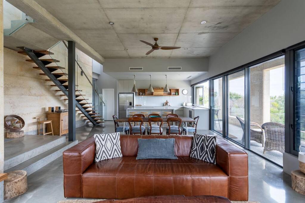 Photo of Livingroom in Dawesville