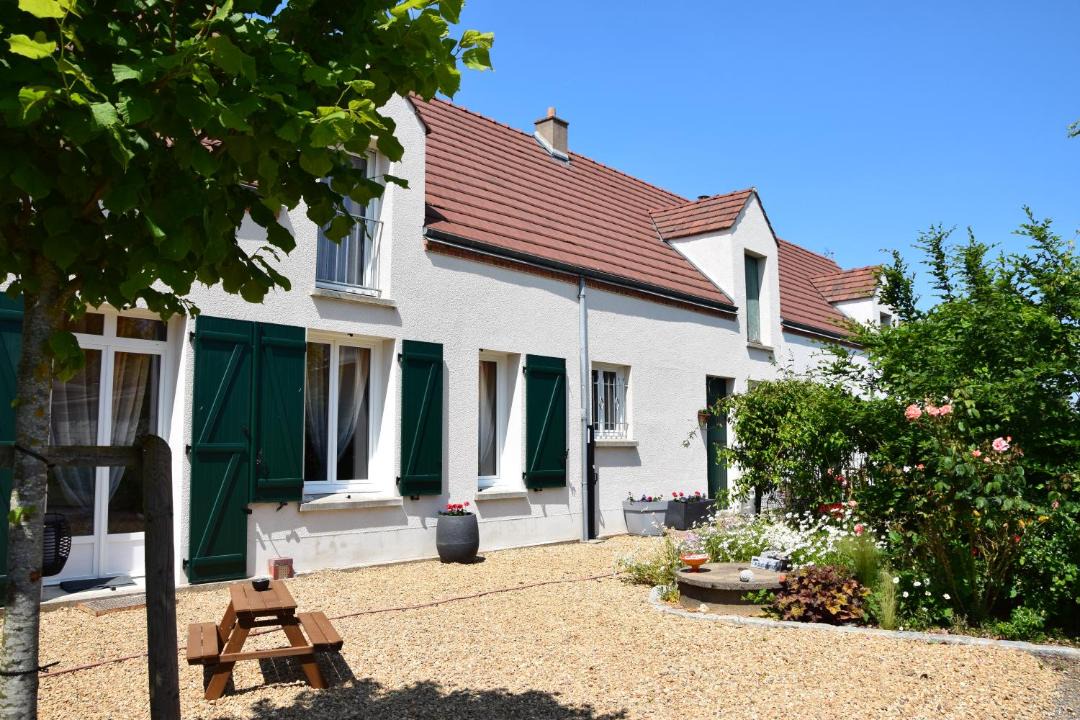 Photo of Buildings in Saint-Pere-sur-Loire
