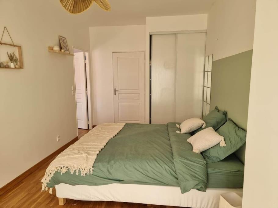 Photo of Bedroom in Chateaudun-Bannier