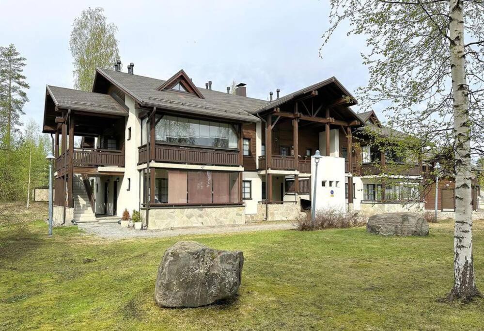 Photo of Buildings in Tahkovuori