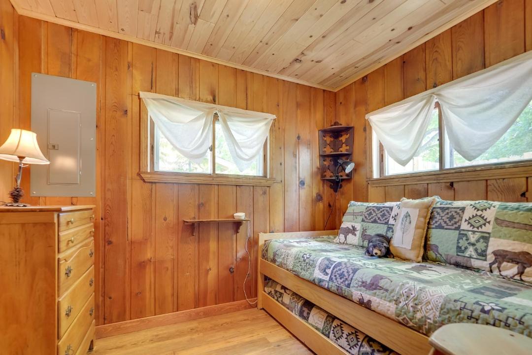 Photo of Bedroom in Charlevoix