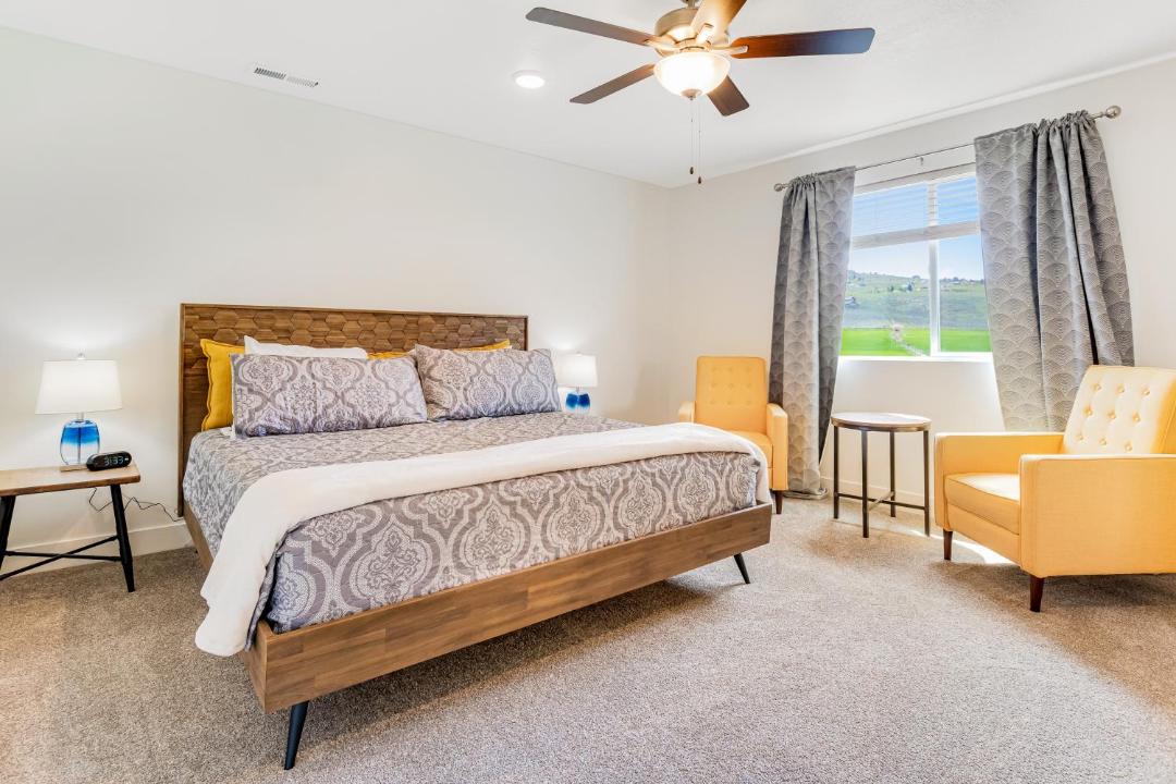 Photo of Bedroom in Sweetwater