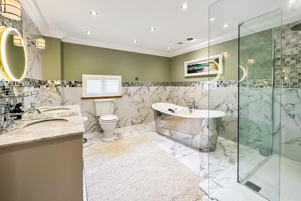 Photo of Bathroom in West Laroch
