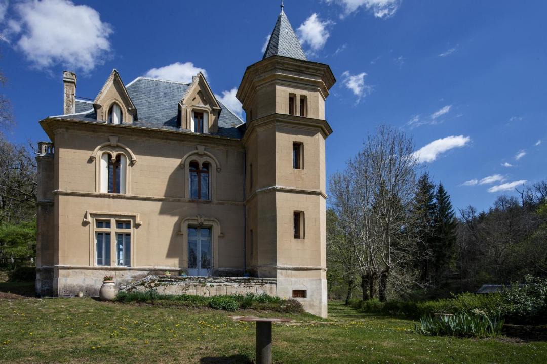Photo of Buildings in Saissac