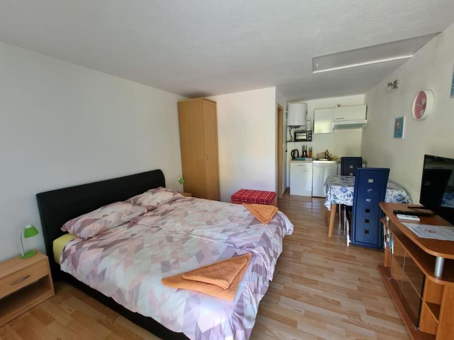 Photo of Bedroom in Kambresko