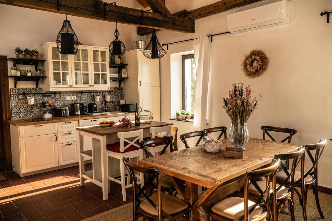 Photo of Kitchen in Kaptalantoti
