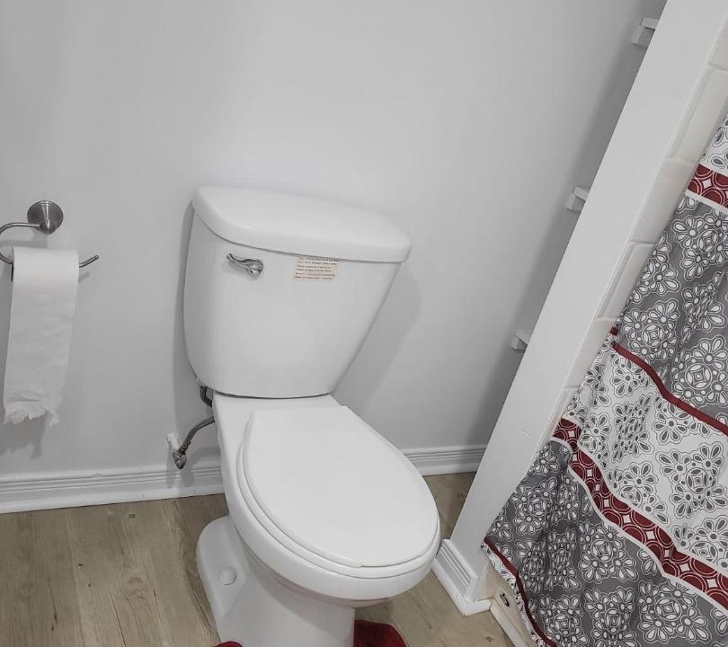 Photo of Bathroom in Aylmer