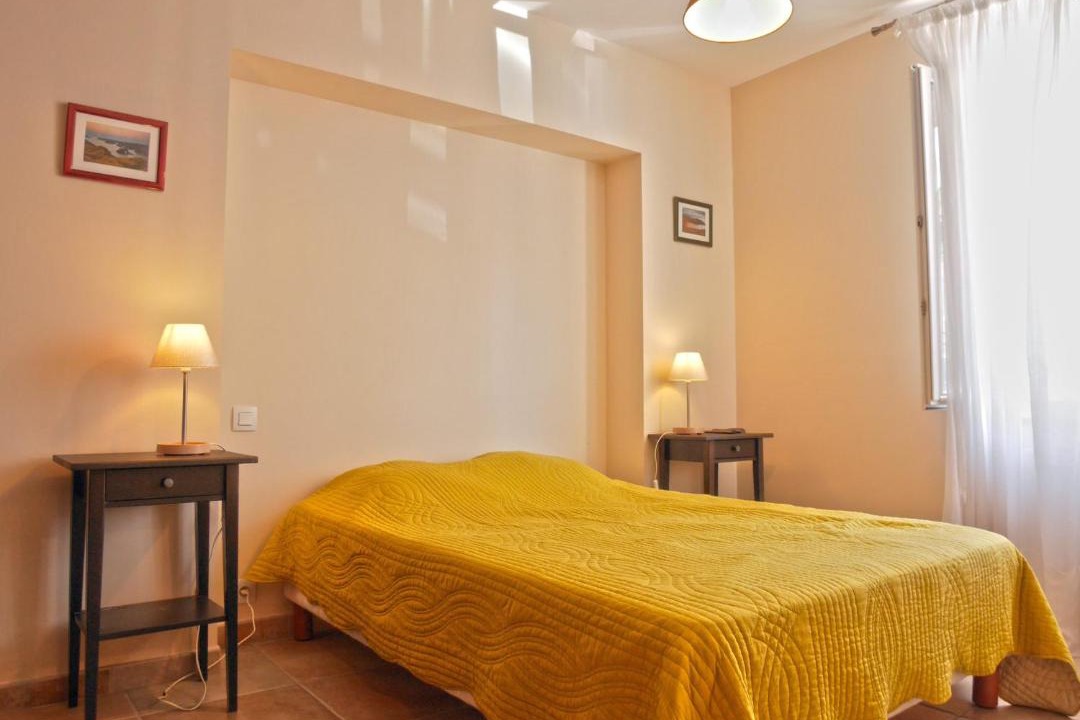 Photo of Bedroom in Le Palais