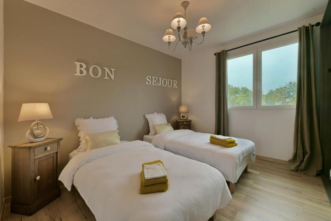 Photo of Bedroom in Carentan