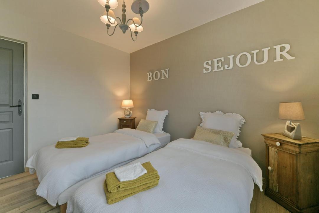 Photo of Bedroom in Carentan
