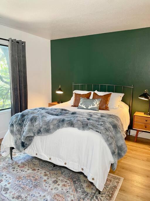 Photo of Bedroom in Pollock Pines