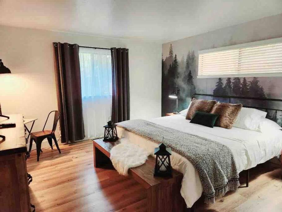 Photo of Bedroom in Pollock Pines