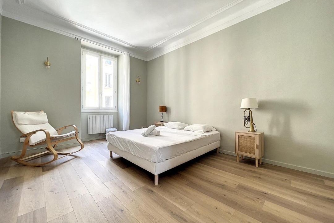Photo of Bedroom in Les Cinq Avenues