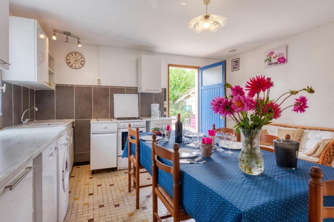 Photo of Kitchen in Jau-Dignac-et-Loirac