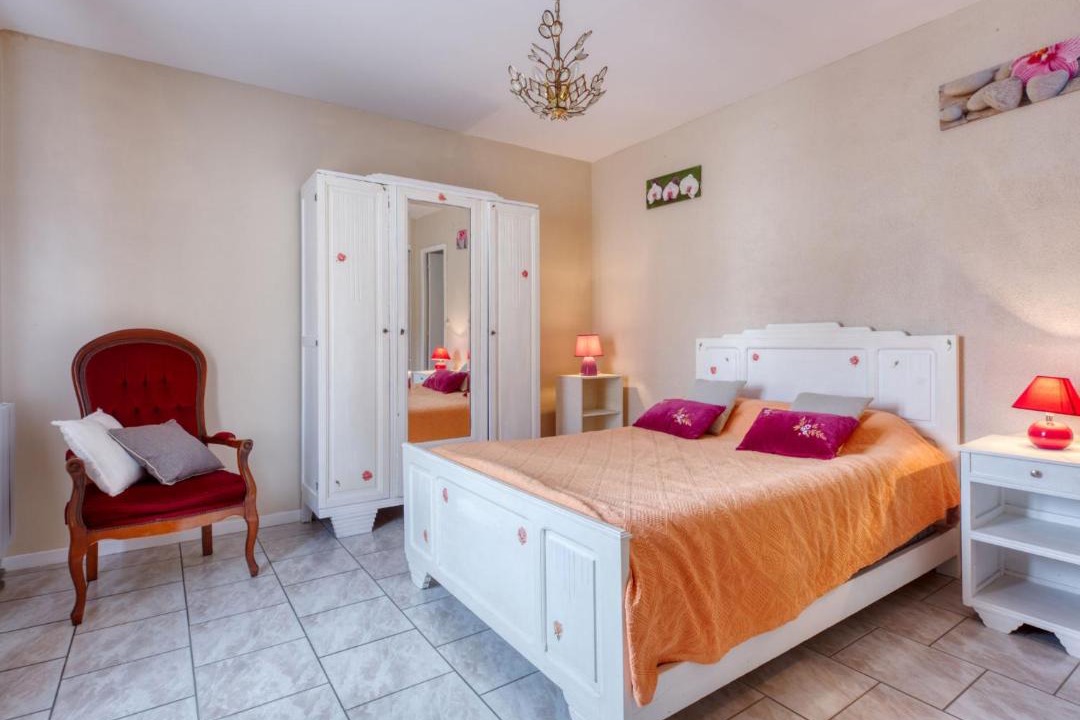 Photo of Bedroom in Jau-Dignac-et-Loirac