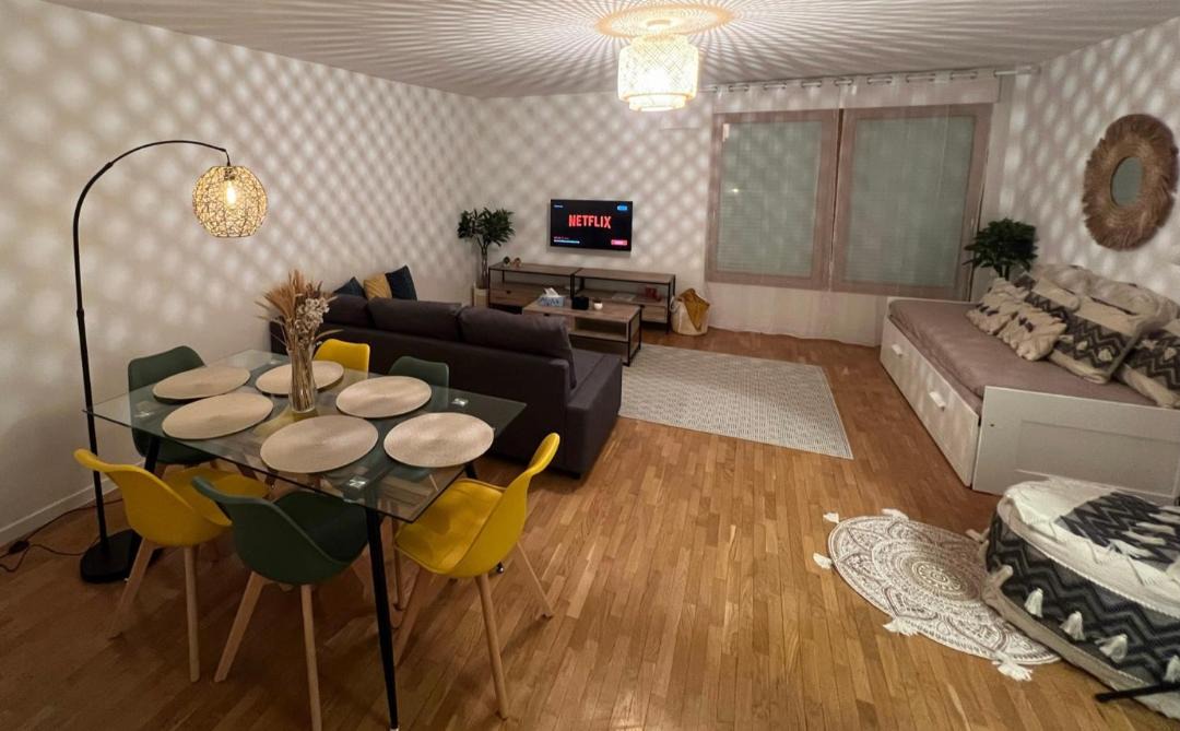 Photo of Livingroom in Montrouge