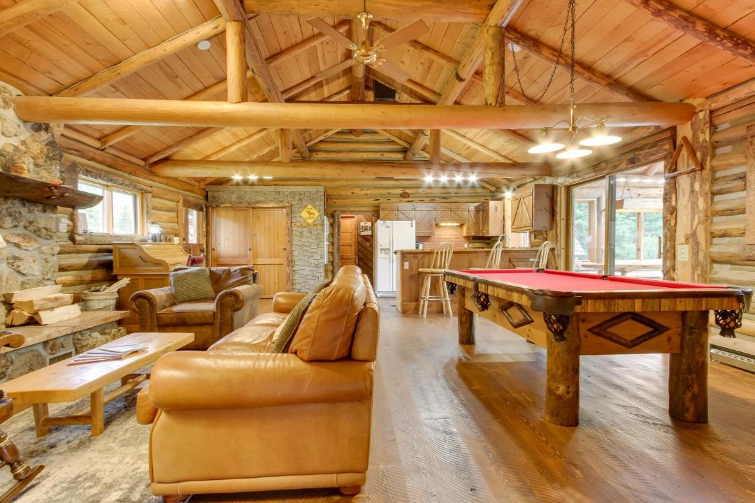 Photo of Livingroom in Silver Gate