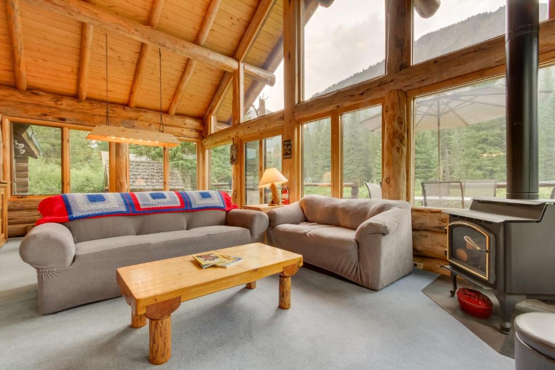 Photo of Livingroom in Silver Gate