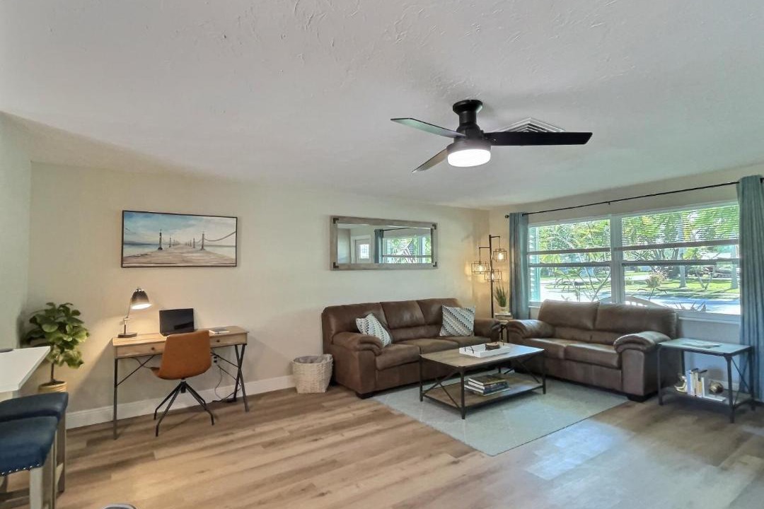 Photo of Livingroom in South Gate Ridge