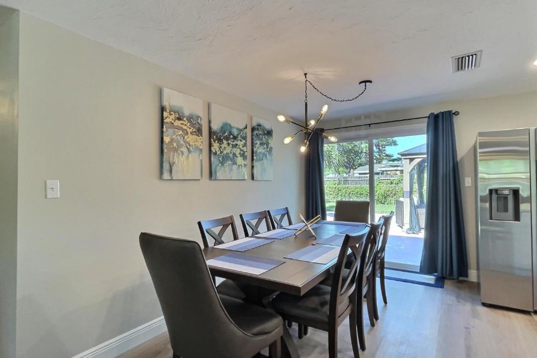 Photo of Livingroom in South Gate Ridge
