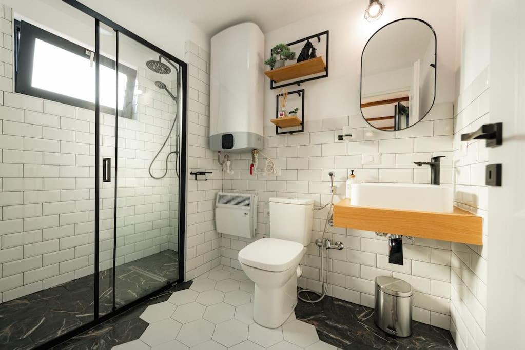 Photo of Bathroom in Saru Dornei