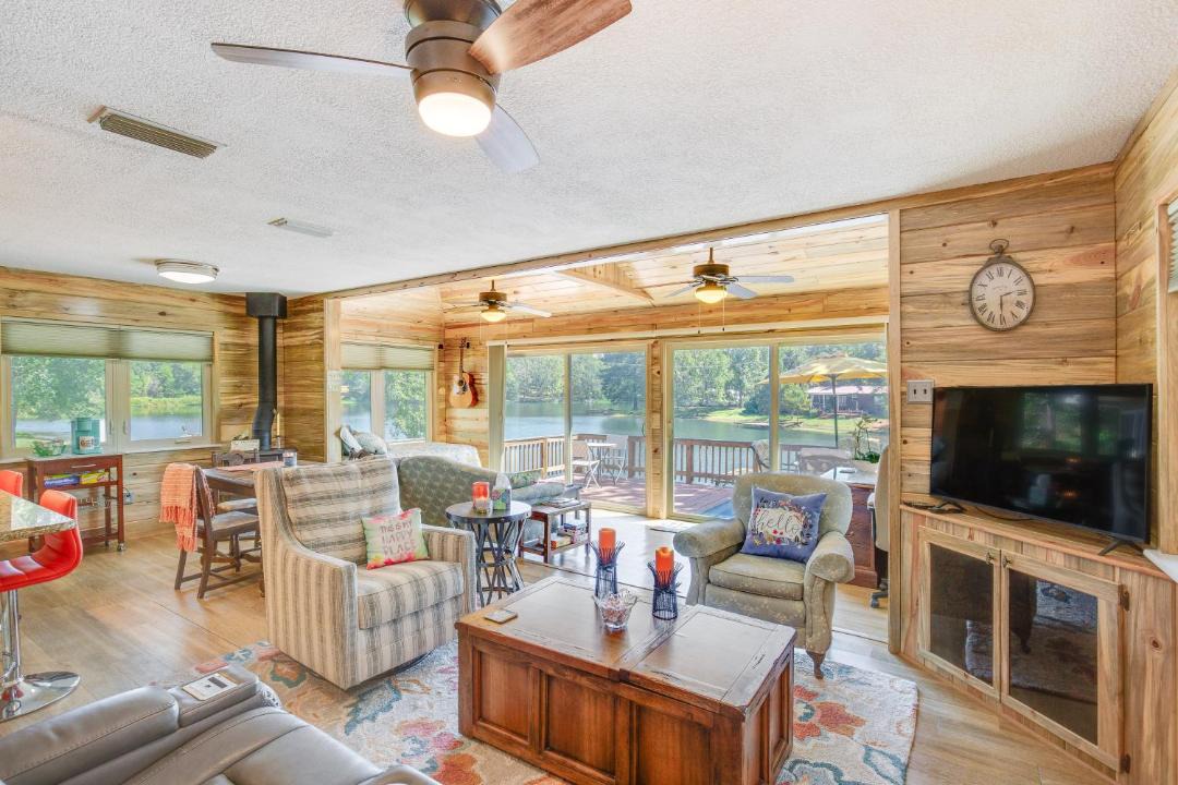 Photo of Livingroom in Kilgore