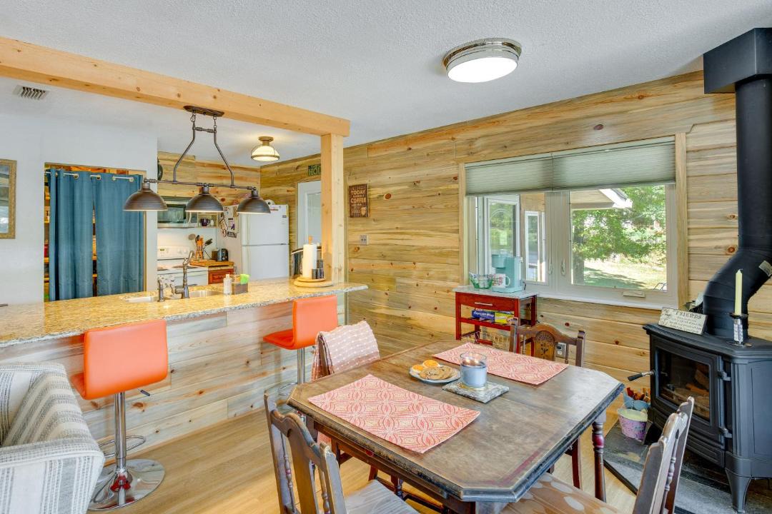 Photo of Livingroom in Kilgore