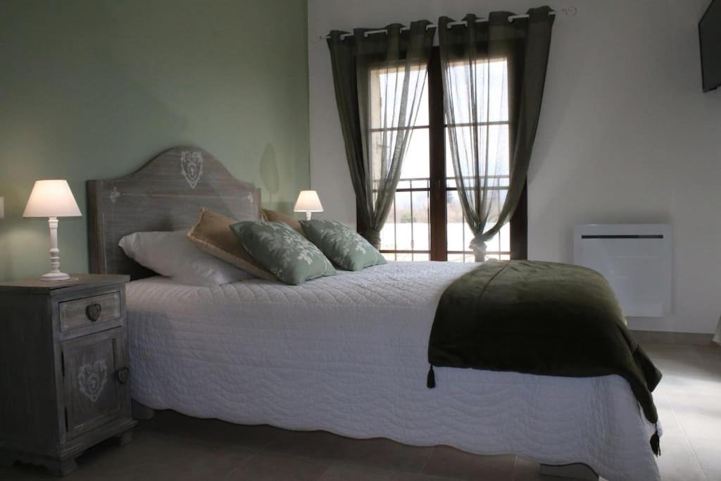 Photo of Bedroom in Pont Royal