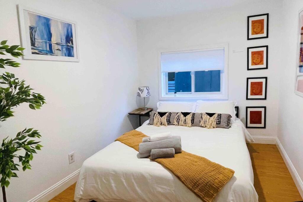Photo of Bedroom in North Oak Park