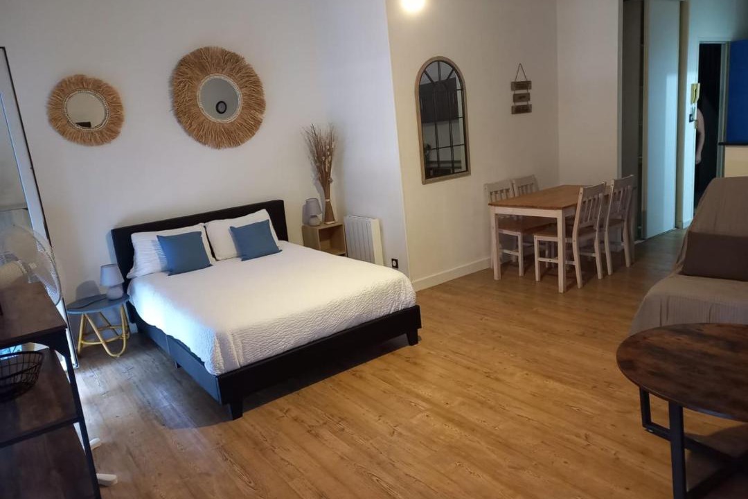 Photo of Bedroom in Cognac