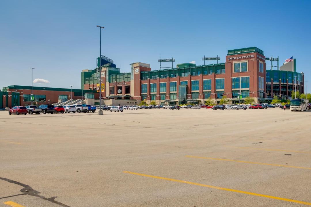 Photo of Buildings in Green Bay