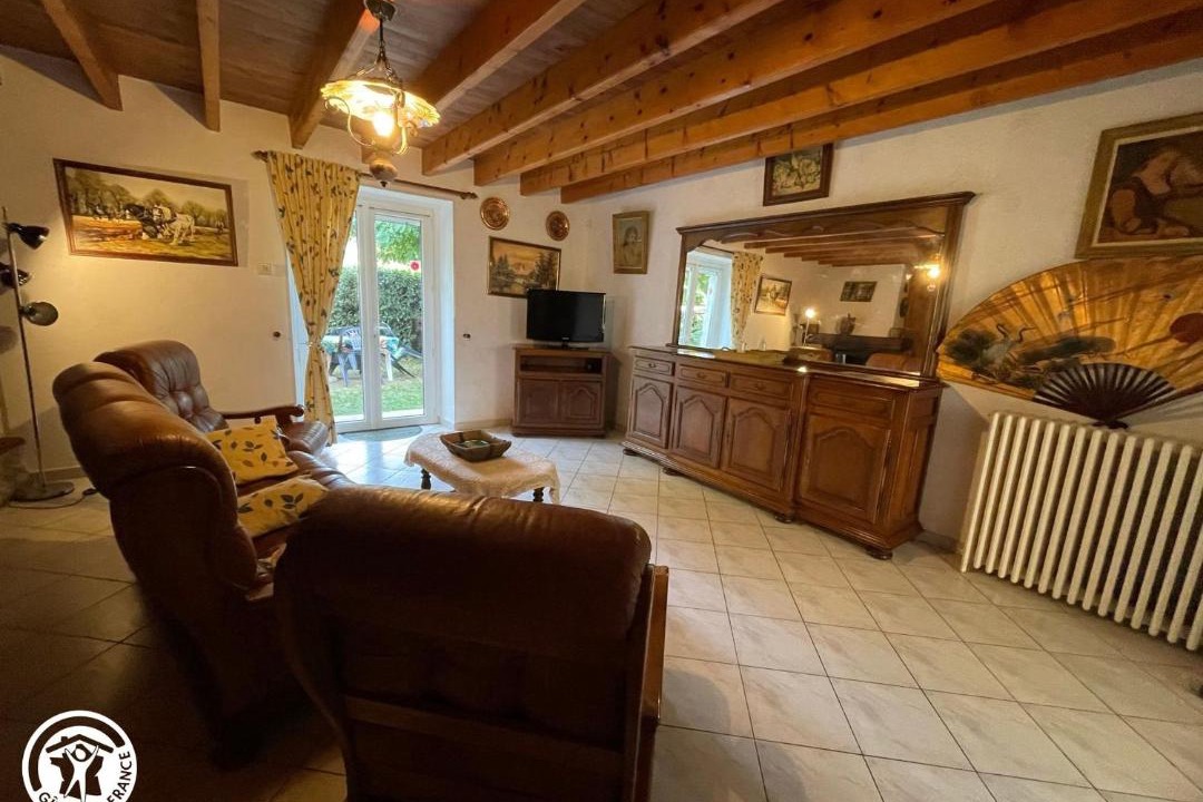 Photo of Livingroom in Thire