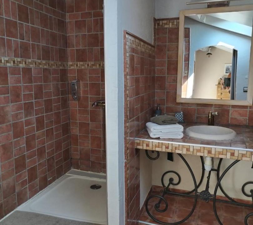 Photo of Bathroom in Sigean