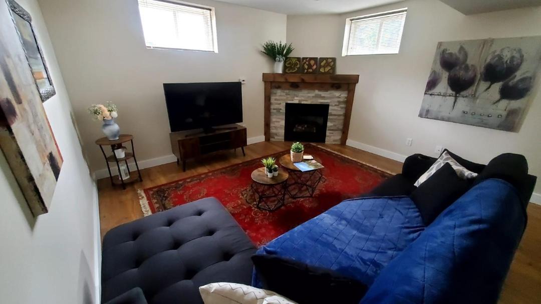 Photo of Livingroom in Stoney Creek