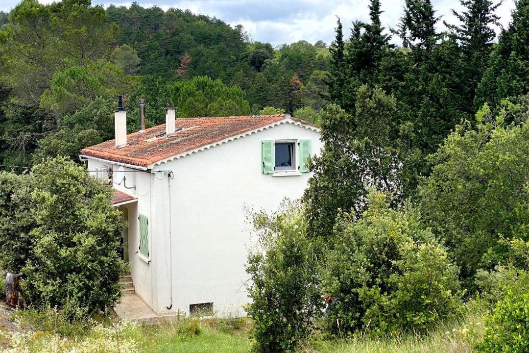 Photo of Buildings in Ladern-sur-Lauquet