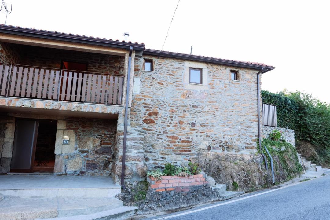 Photo of Others in Molares