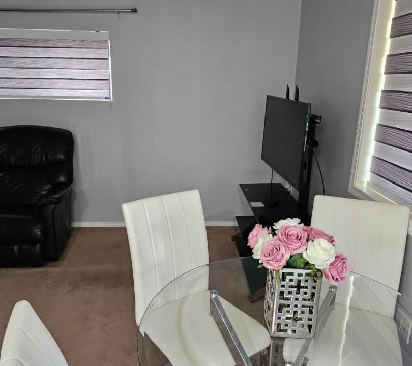 Photo of Livingroom in Arbour Lake