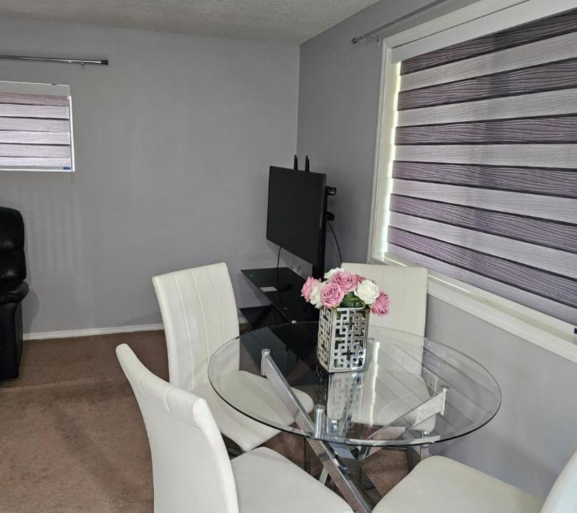 Photo of Livingroom in Arbour Lake