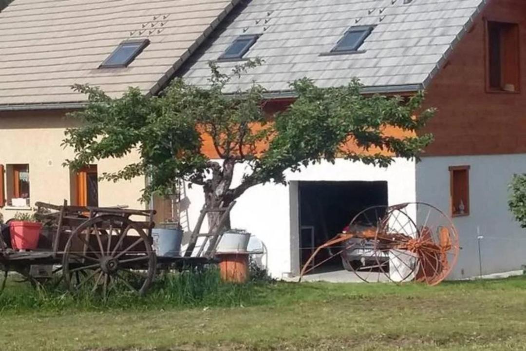 Photo of Buildings in Les Sagnieres