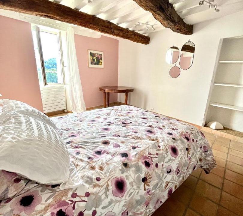 Photo of Bedroom in Saint-Antonin-du-Var