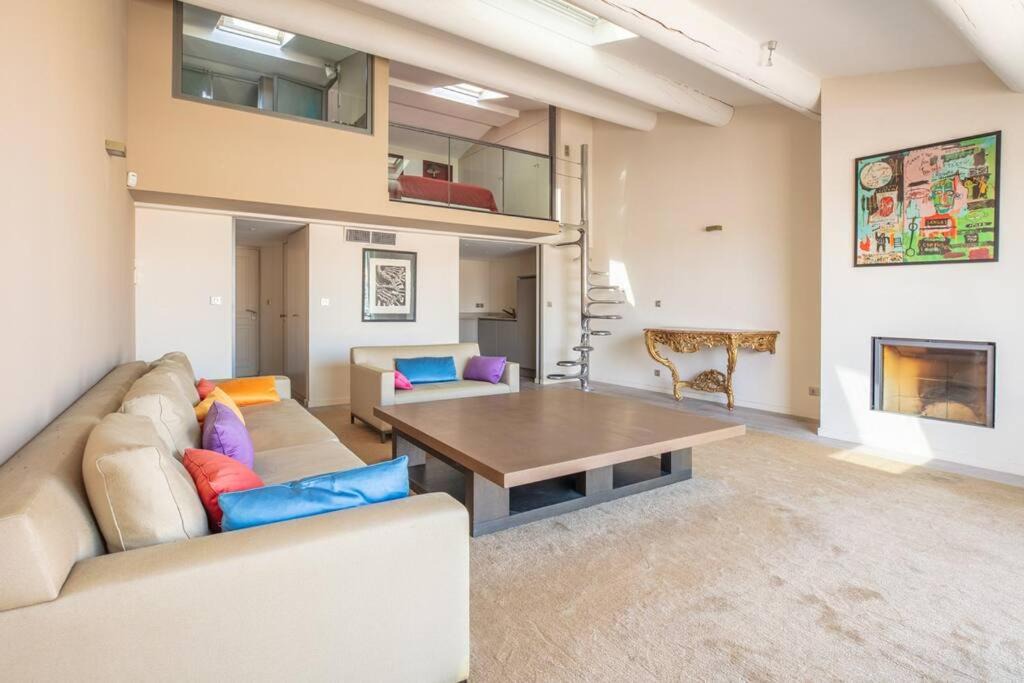 Photo of Livingroom in Saint-Victor