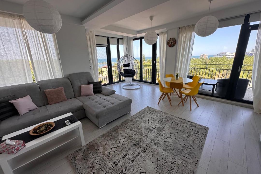 Photo of Livingroom in Jupiter